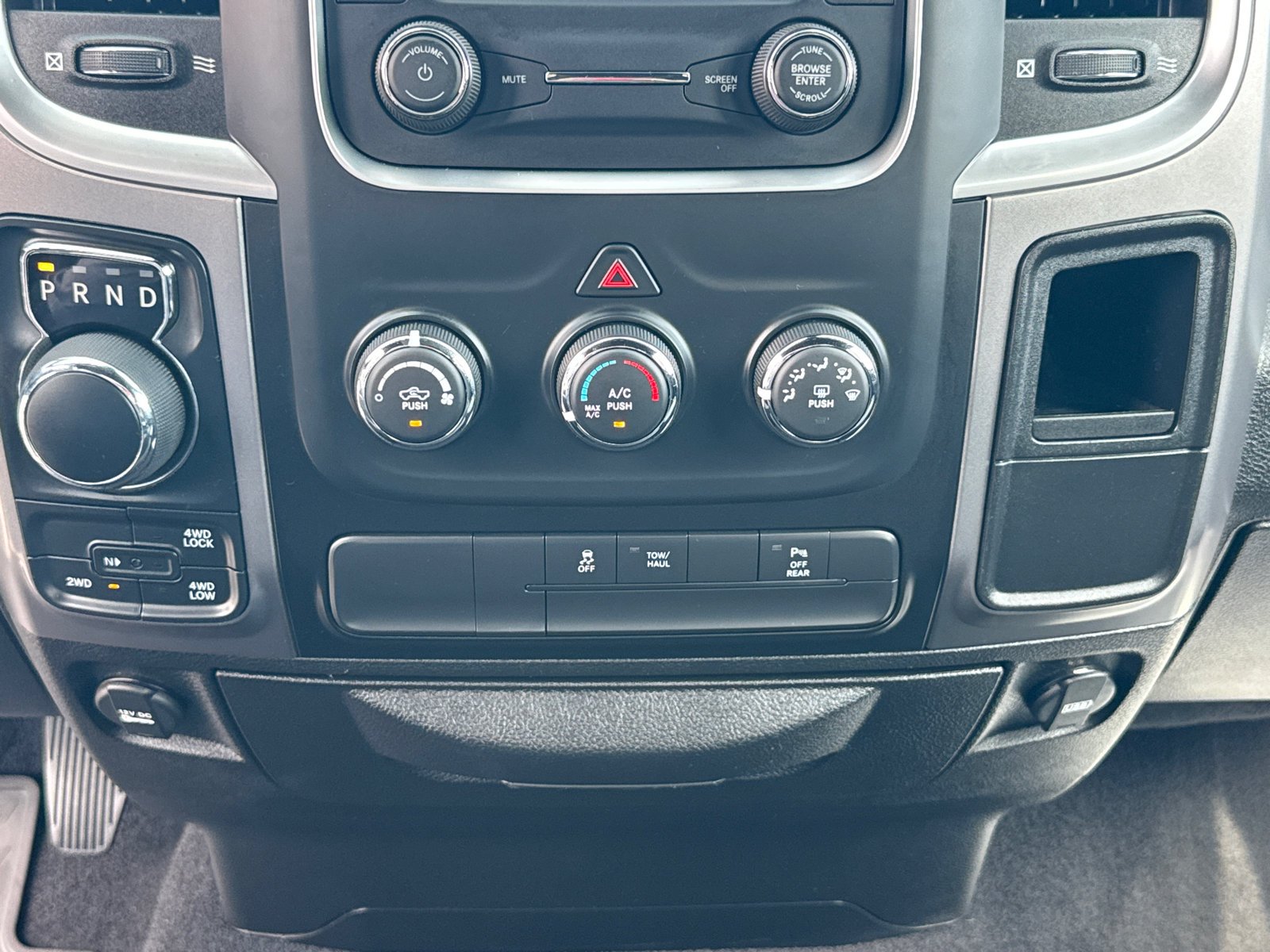 Used 2022 RAM 1500 Warlock AWD/4WD image 11