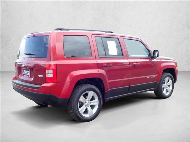 Used 2014 Jeep Patriot Latitude AWD/4WD image 4