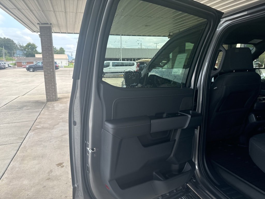 New 2025 Ford F150 XLT image 17