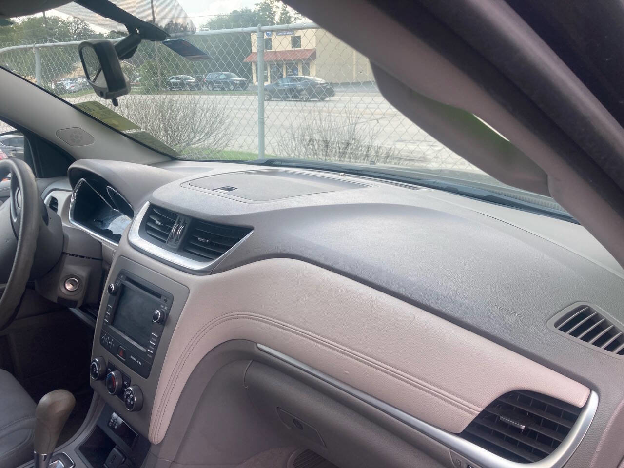 Used 2015 Chevrolet Traverse LS FWD image 4