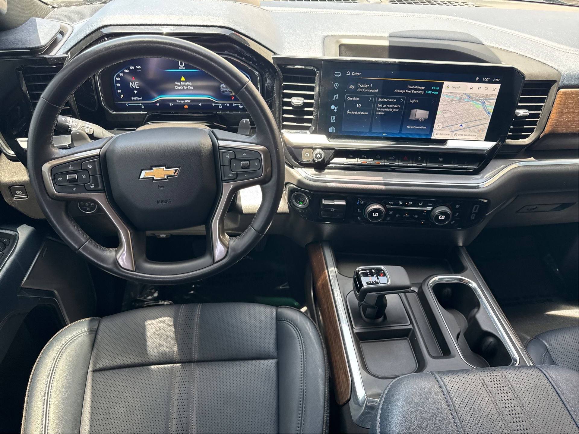 Used 2023 Chevrolet Silverado 1500 High Country w/ Technology Package image 19