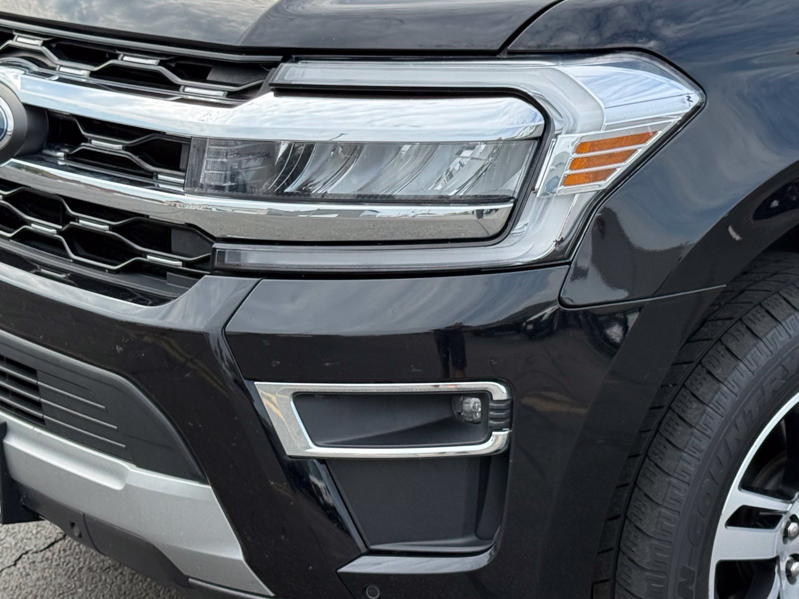 Used 2024 Ford Expedition Max Limited AWD/4WD image 10