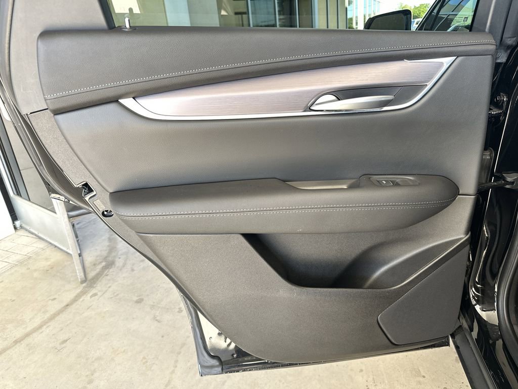 New 2025 Cadillac XT5 Luxury w/ LPO, Floor Liner Package FWD image 24