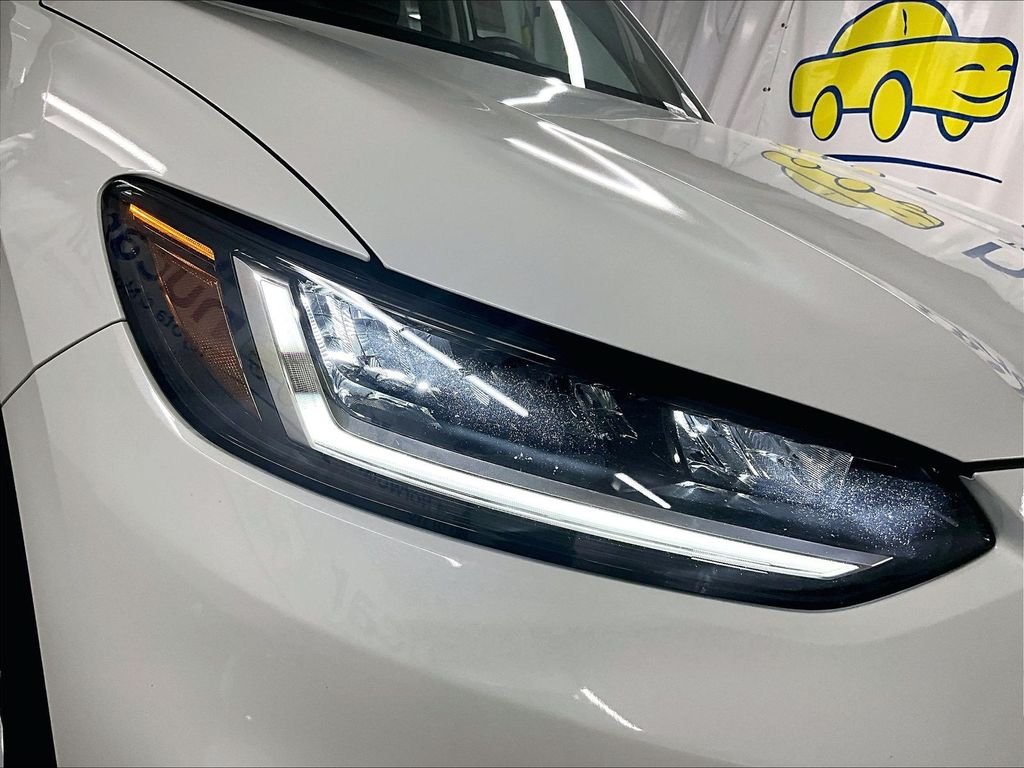 Used 2023 Honda HR-V LX image 32