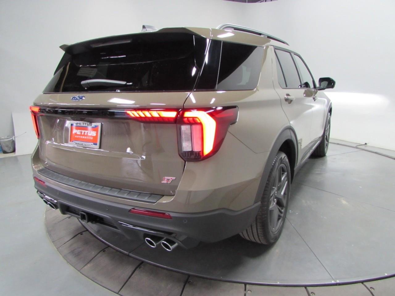New 2026 Ford Explorer ST w/ Sun And Sound Package image 8