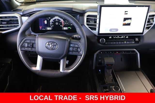 Used 2025 Toyota Sequoia SR5 w/ SR5 Premium Package AWD/4WD image 18