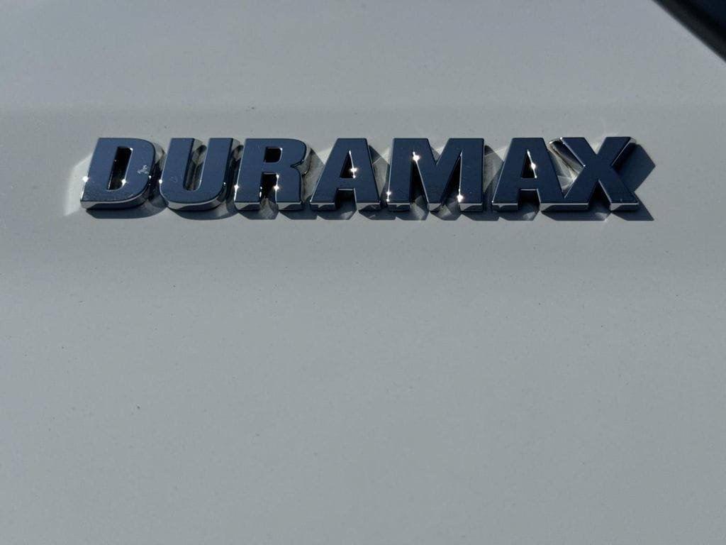 Used 2023 Chevrolet Silverado 1500 RST AWD/4WD image 13