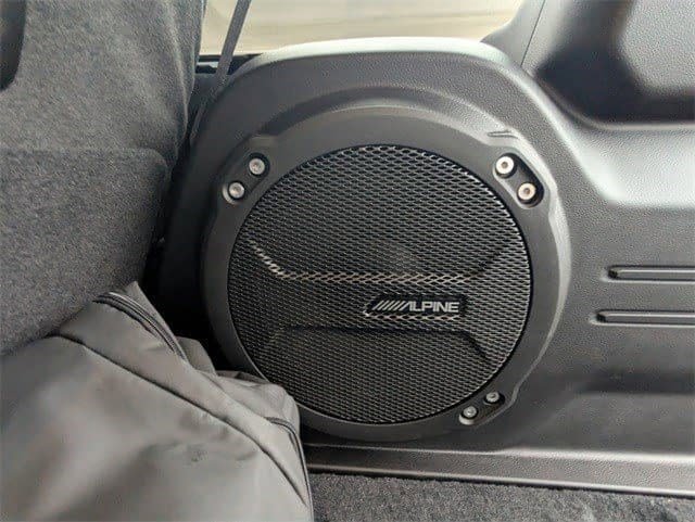 Used 2026 Jeep Wrangler Unlimited Rubicon w/ Technology Group image 16