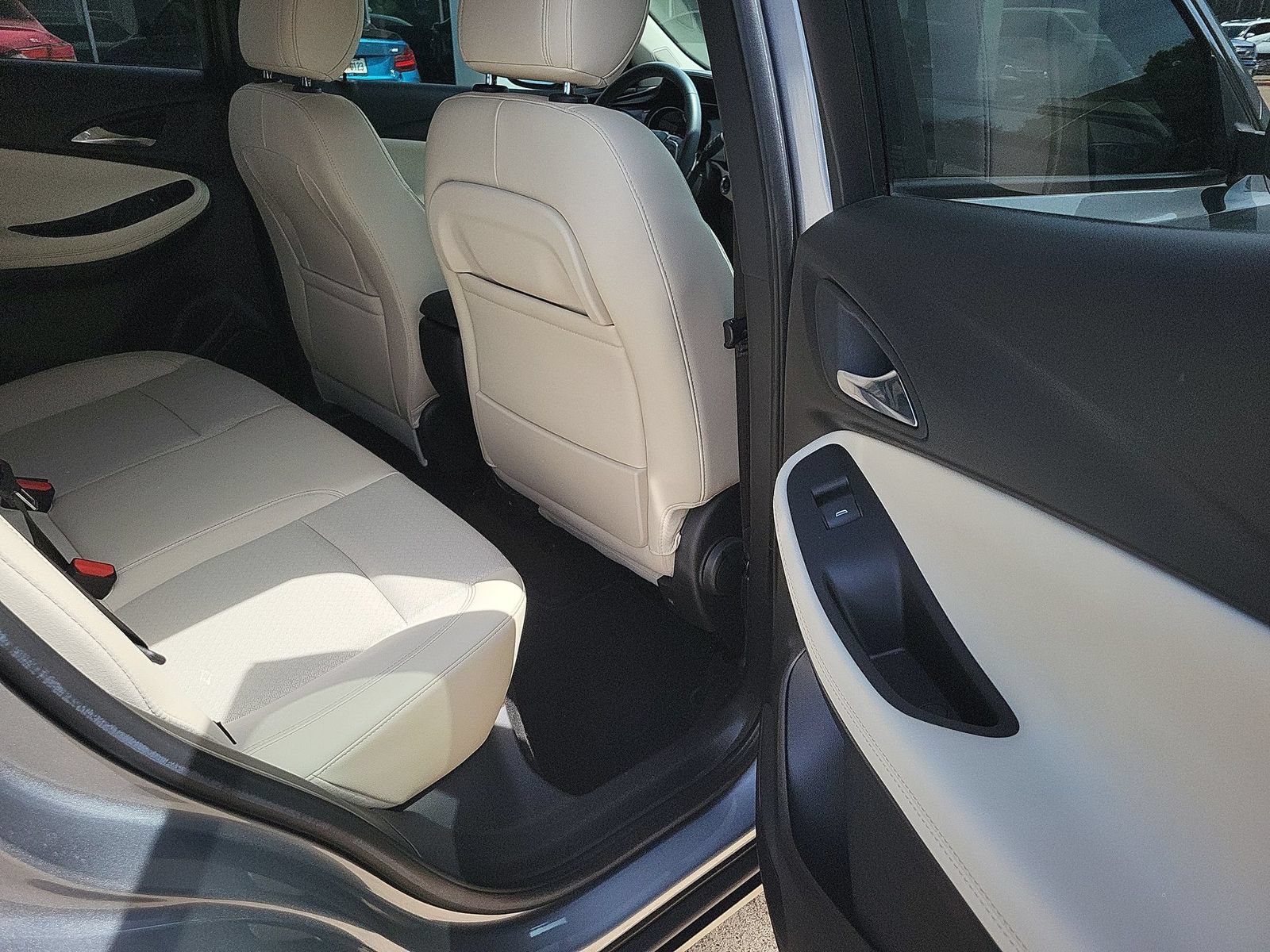 Used 2023 Buick Encore GX Preferred w/ Cold Weather Comfort Package FWD image 26
