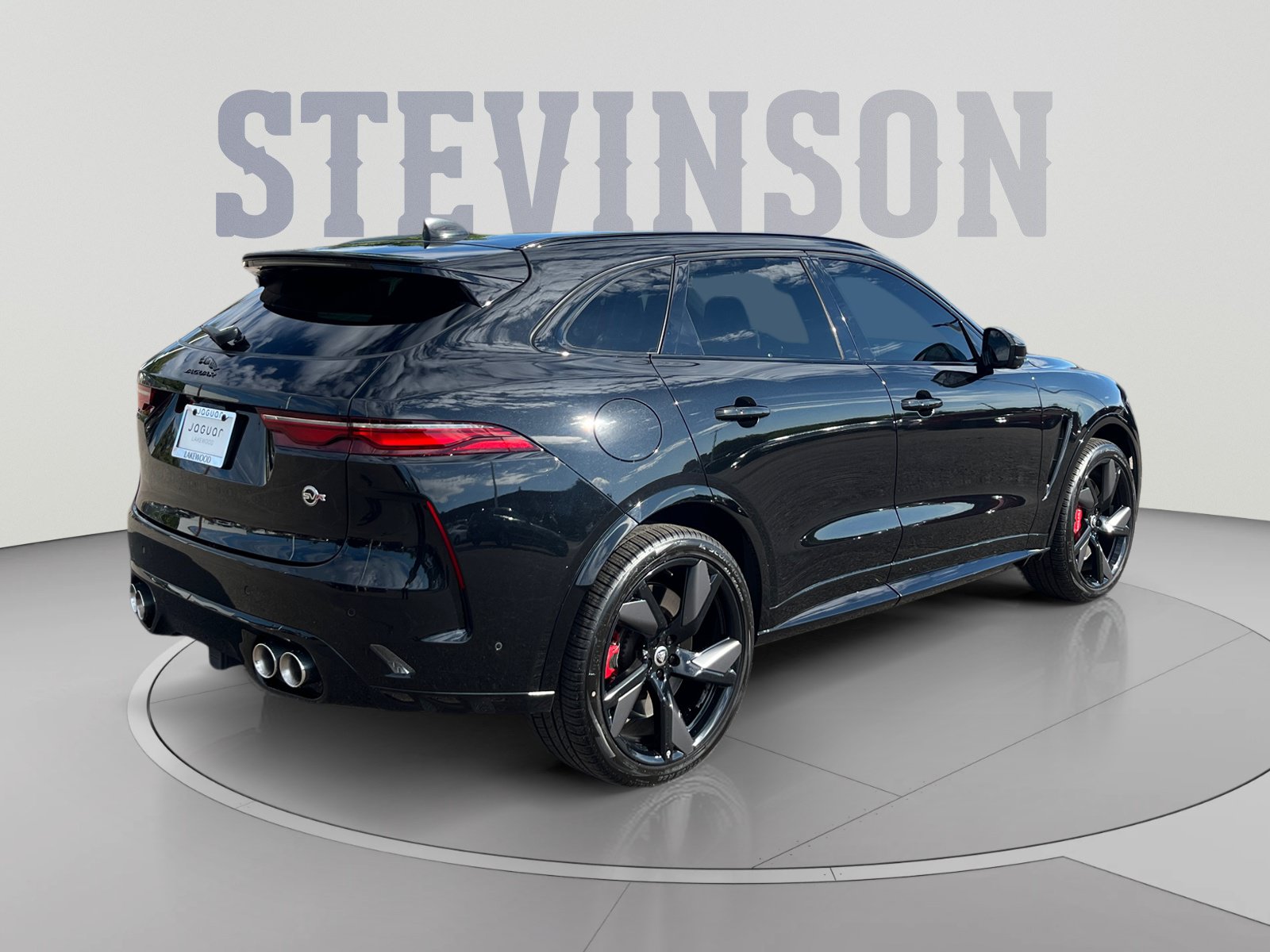 Used 2024 Jaguar F-PACE SVR AWD/4WD image 5