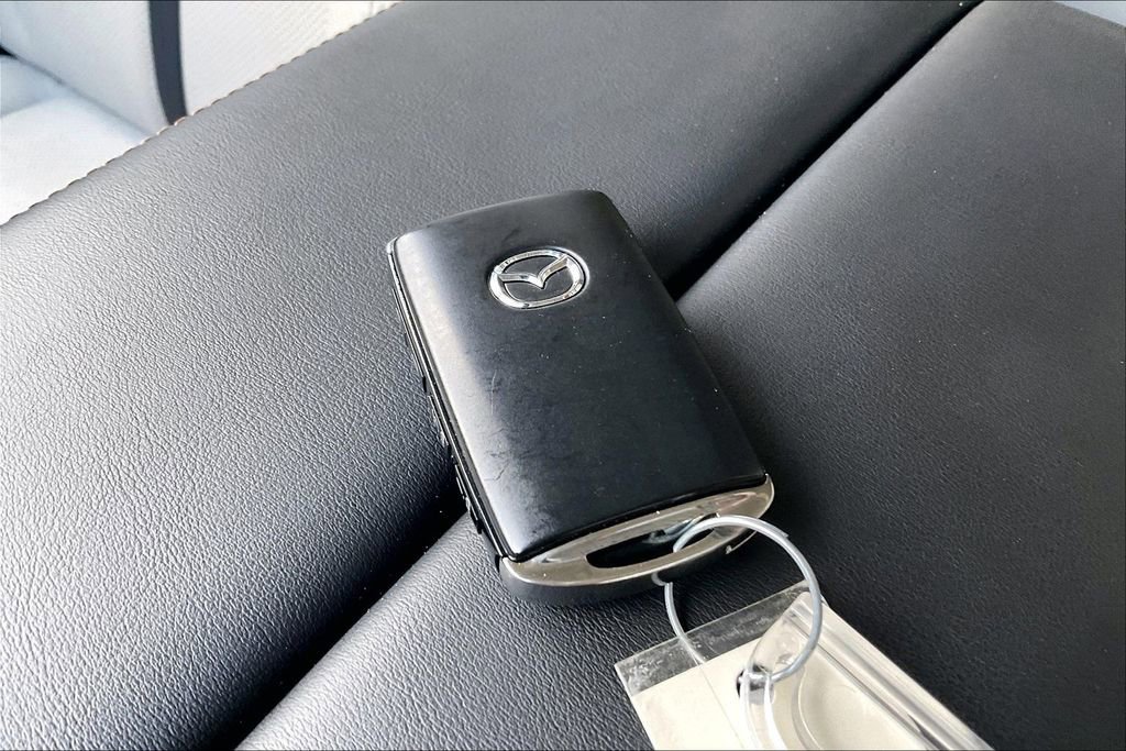 Used 2024 MAZDA CX-90 Plug-In Hybrid w/ Preferred image 12