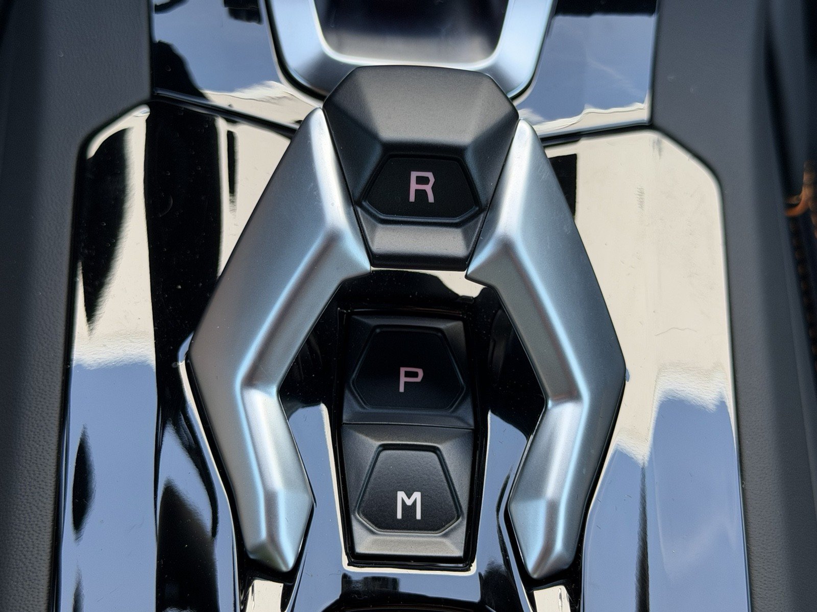 Used 2023 Lamborghini Huracan EVO RWD image 18