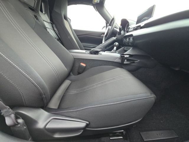 Used 2024 MAZDA MX-5 Miata Sport image 11