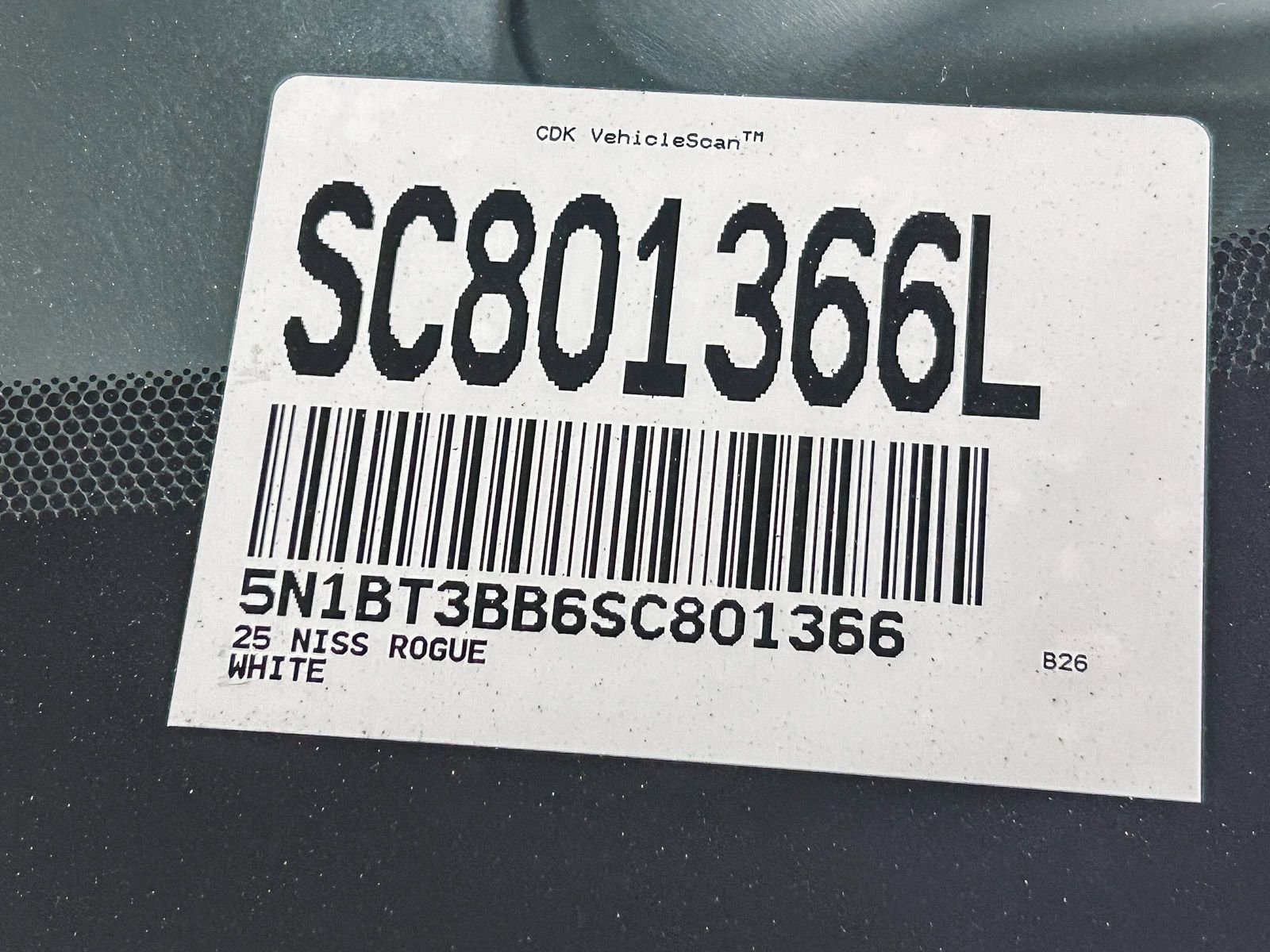 Certified 2025 Nissan Rogue SV image 24