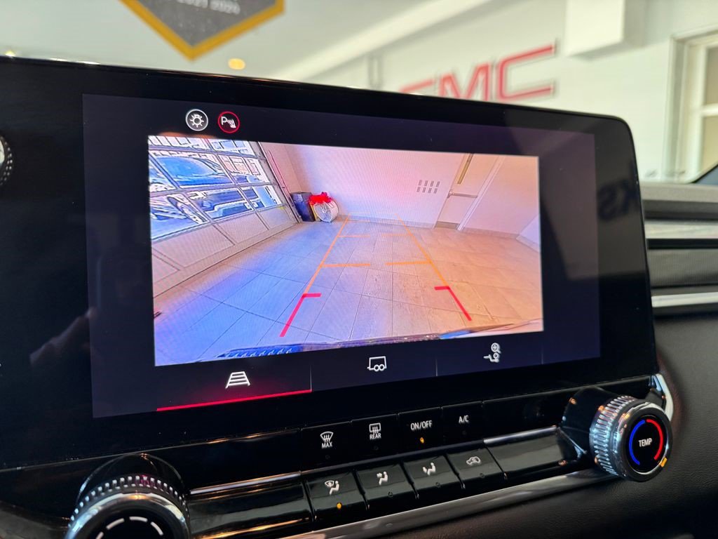 Certified 2025 GMC Canyon Elevation image 20