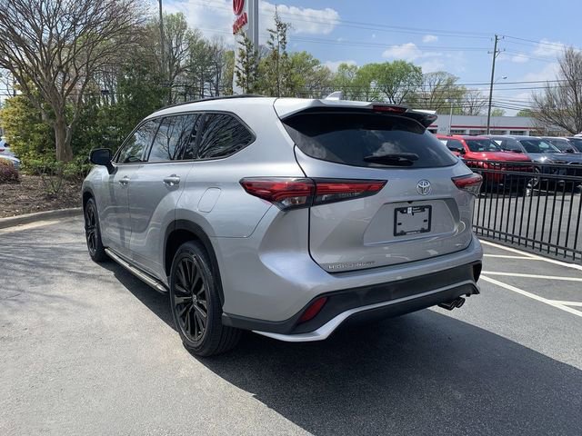 Used 2023 Toyota Highlander XSE image 6