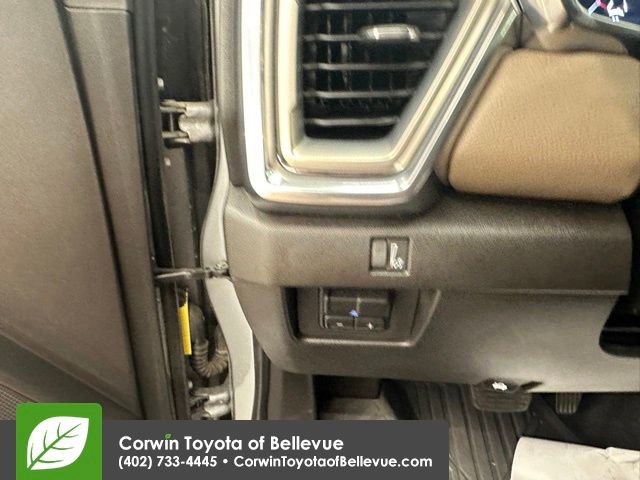 Used 2024 GMC Canyon Denali image 35