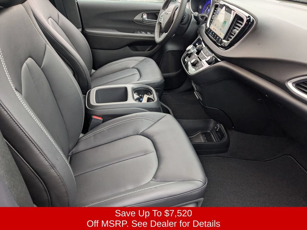 New 2026 Chrysler Voyager LX FWD image 31