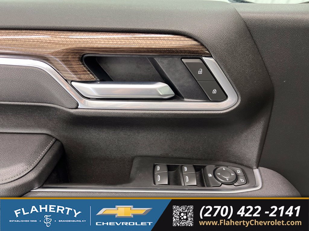 Used 2025 Chevrolet Silverado 1500 LT AWD/4WD image 22