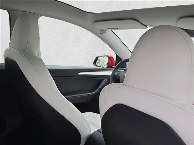 Used 2023 Tesla Model Y Long Range image 21