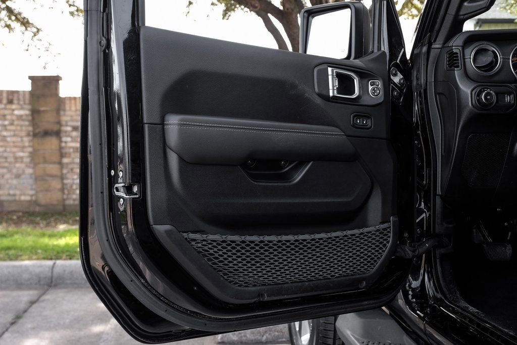 Used 2023 Jeep Wrangler Sahara w/ Cold Weather Group image 53