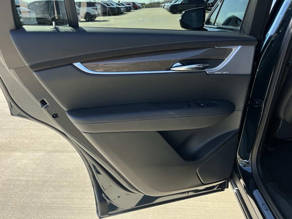 Certified 2025 Cadillac XT6 Sport w/ Platinum Package image 18