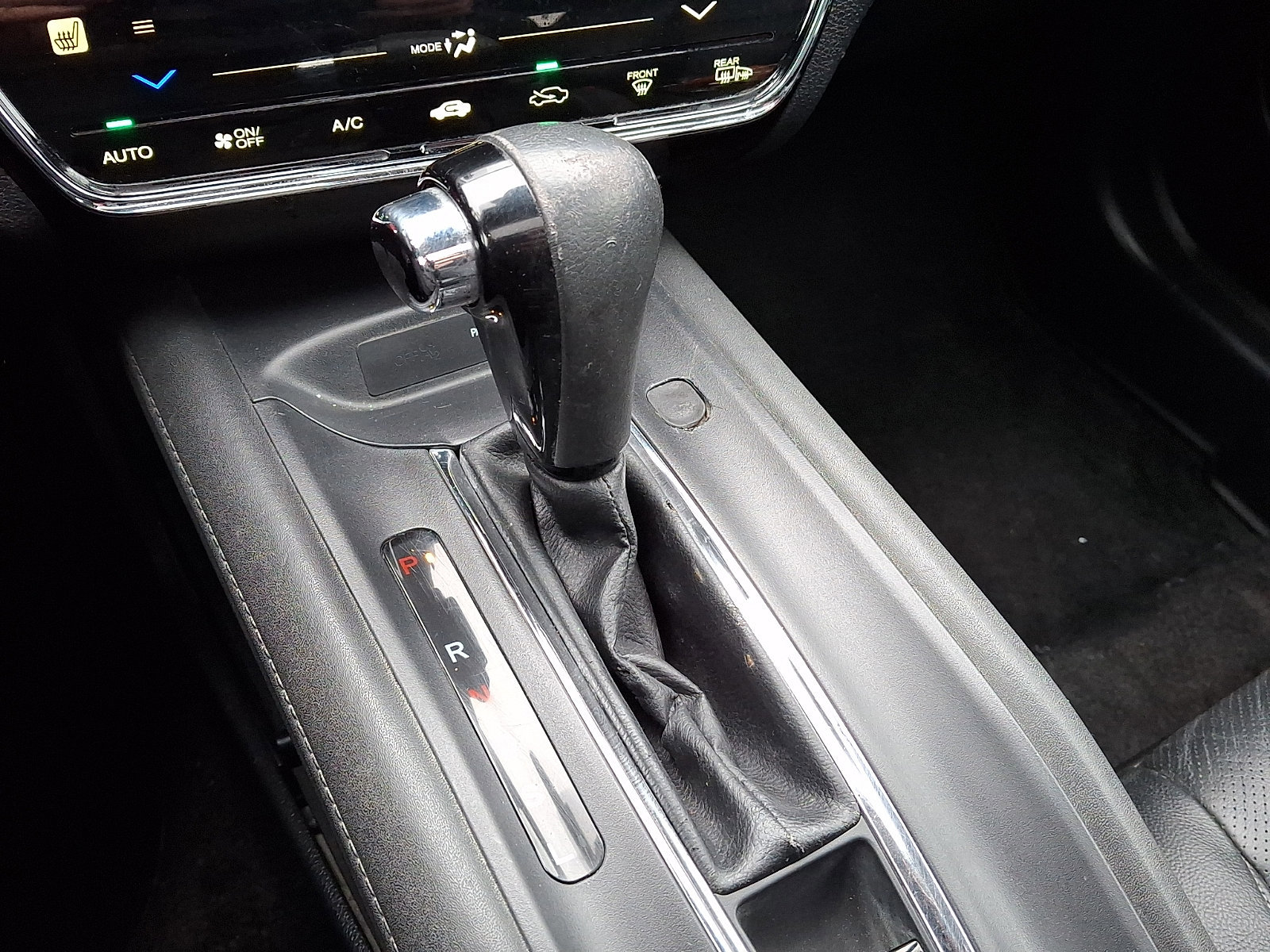 Used 2021 Honda HR-V EX-L image 15