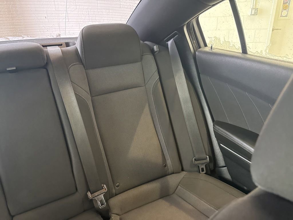 Used 2016 Dodge Charger SXT w/ Driver Confidence Group image 16