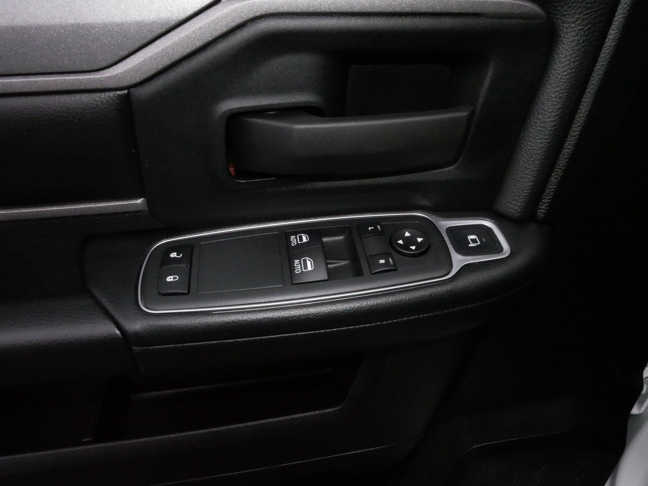 Used 2023 RAM 2500 Tradesman image 19