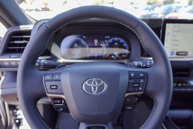 New 2025 Toyota Crown Signia image 17