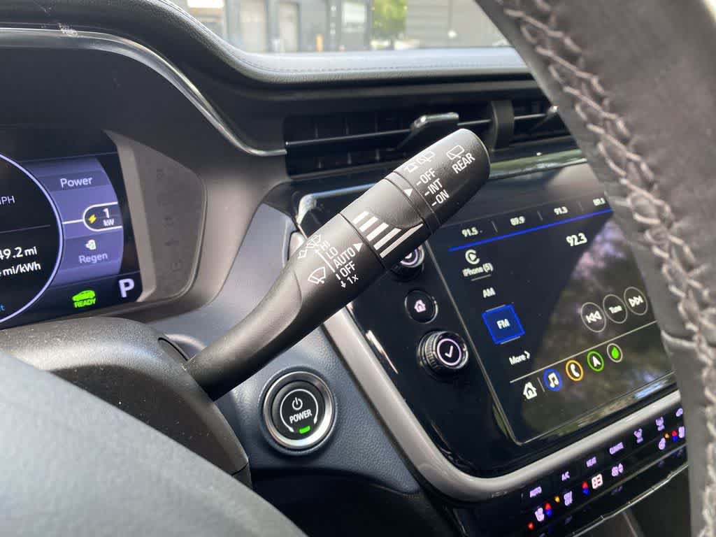 Used 2023 Chevrolet Bolt EUV Premier w/ Sun & Sound Package FWD image 23