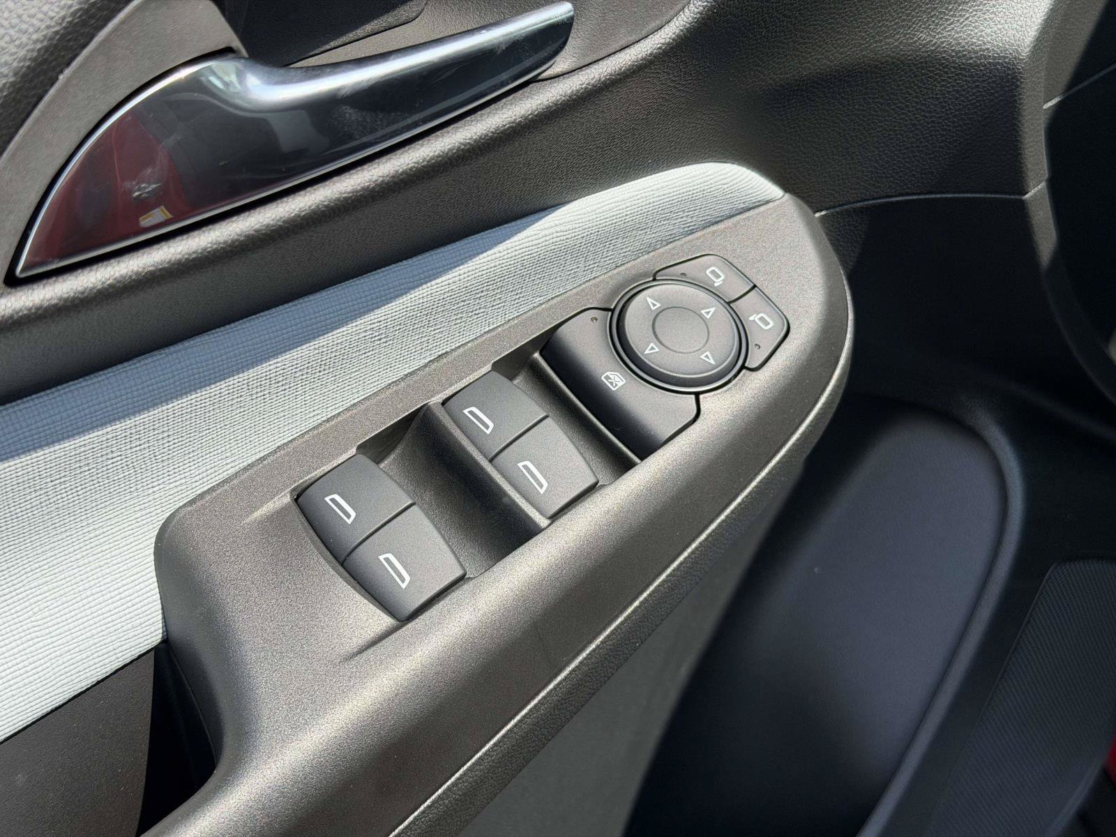 New 2026 Buick Envista Preferred w/ Advanced Safety Package FWD image 7