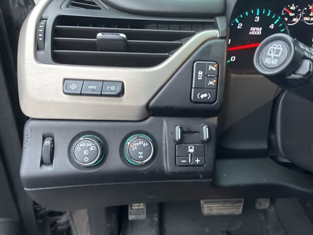 Used 2019 GMC Yukon XL Denali w/ Open Road Package image 13