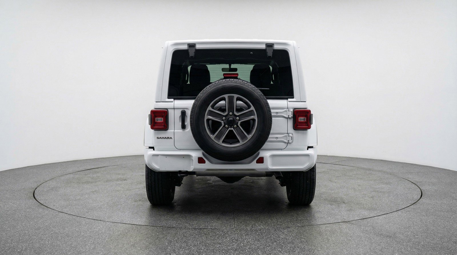 Used 2025 Jeep Wrangler Sahara image 7