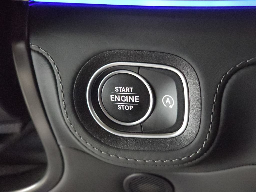 Used 2024 Mercedes-Benz Maybach GLS 600 4MATIC image 16