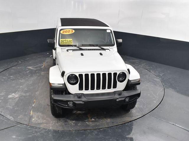 Used 2023 Jeep Wrangler Altitude image 32