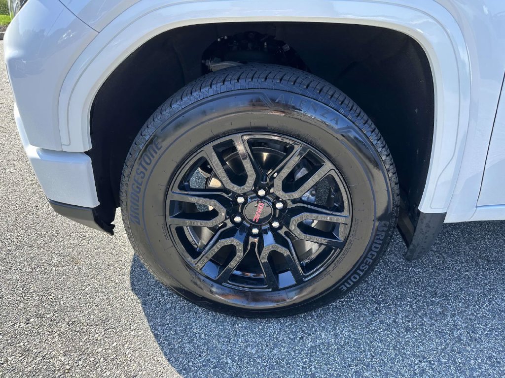 Used 2025 GMC Sierra 1500 Elevation AWD/4WD image 6