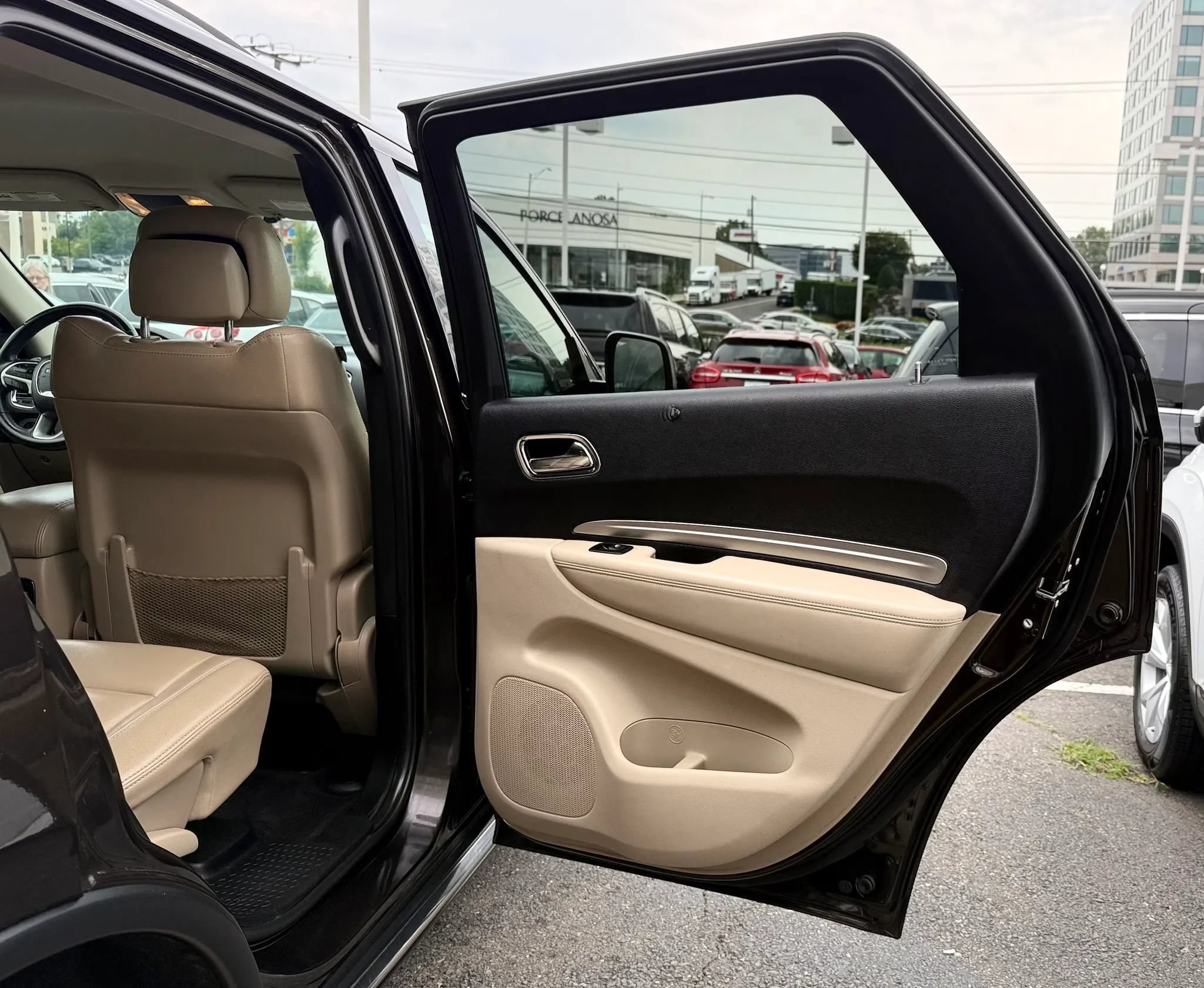 Used 2017 Dodge Durango SXT w/ Quick Order Package 23B AWD/4WD image 29