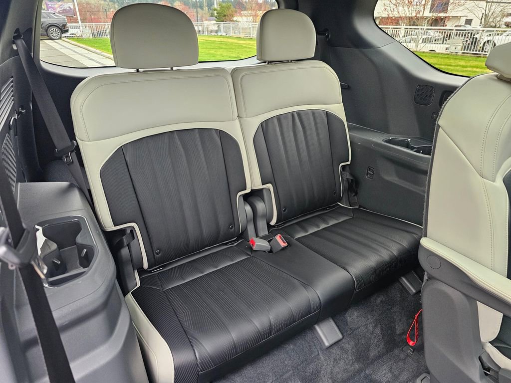 Used 2024 Kia EV9 GT-Line image 13