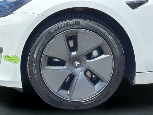 Used 2023 Tesla Model 3 Standard Range RWD image 32