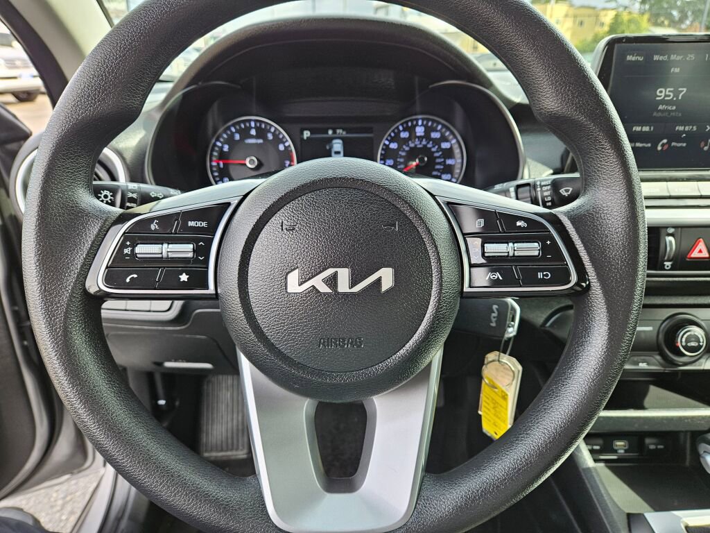 Used 2023 Kia Forte LXS FWD image 16