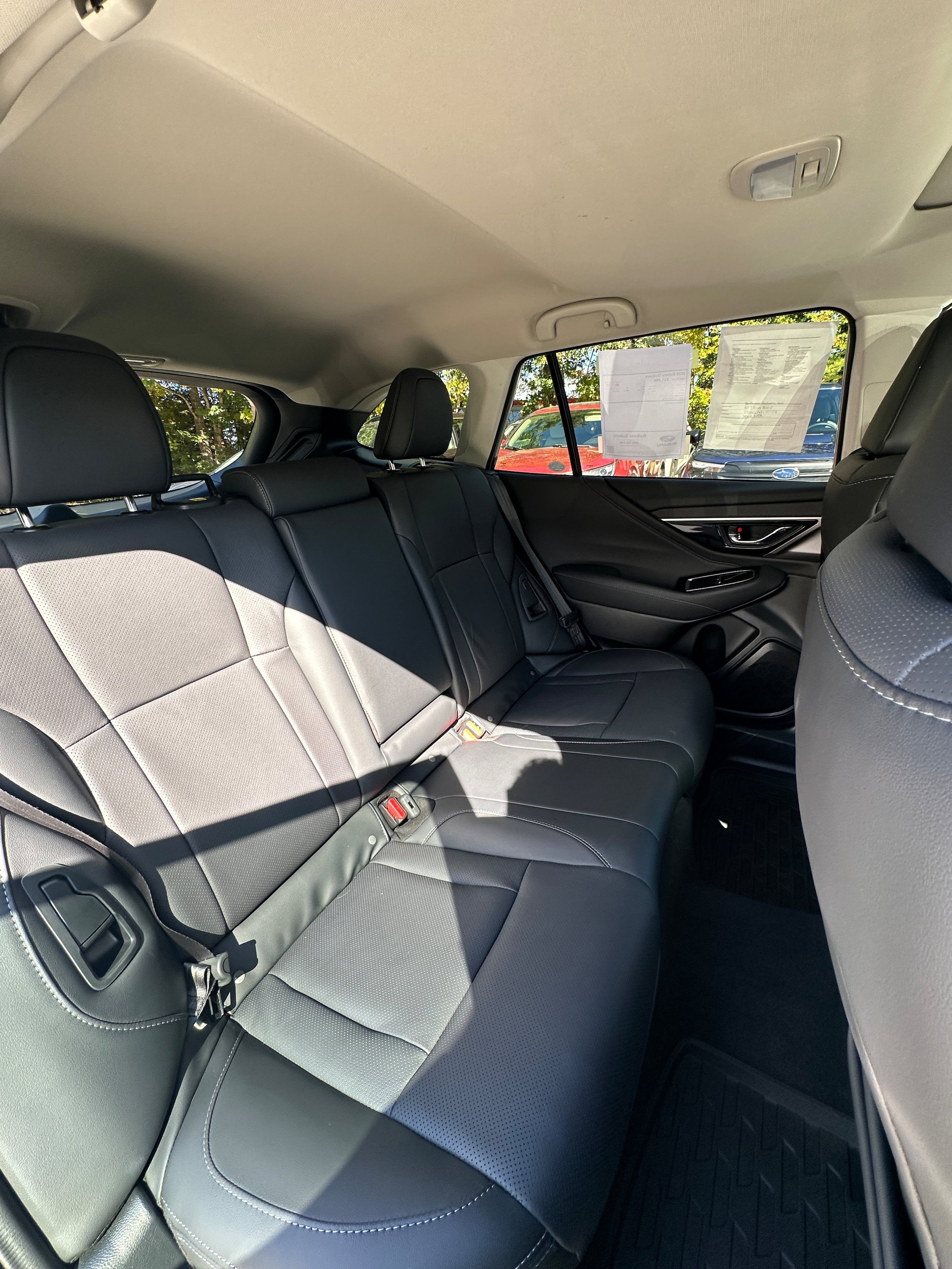 Used 2025 Subaru Outback Limited AWD/4WD image 16