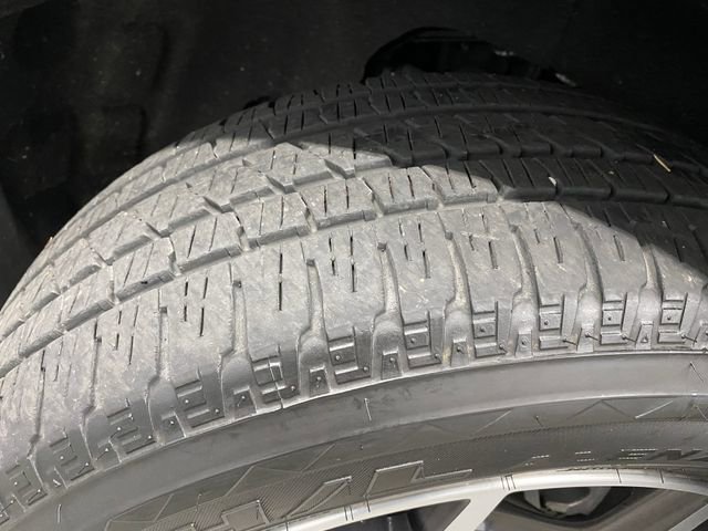 Used 2023 Jeep Wagoneer L Series III w/ Preferred Equipment Group image 45