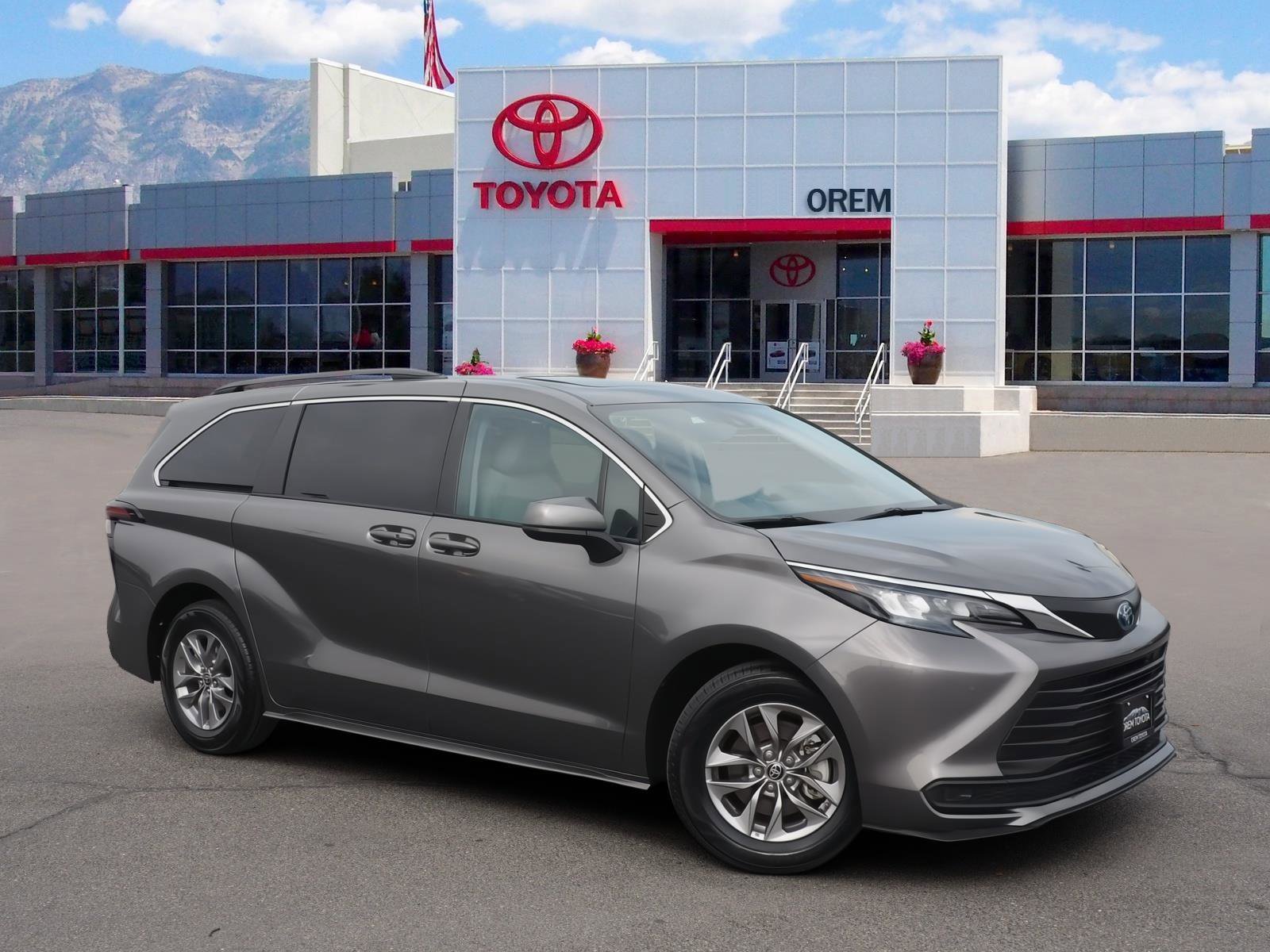 Used 2024 Toyota Sienna LE