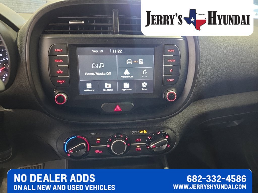 Used 2021 Kia Soul GT-Line FWD image 13