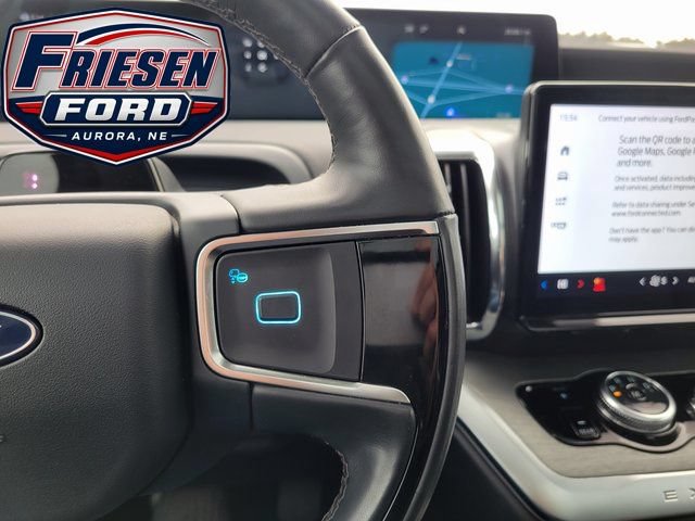 Used 2025 Ford Expedition Max Platinum AWD/4WD image 17