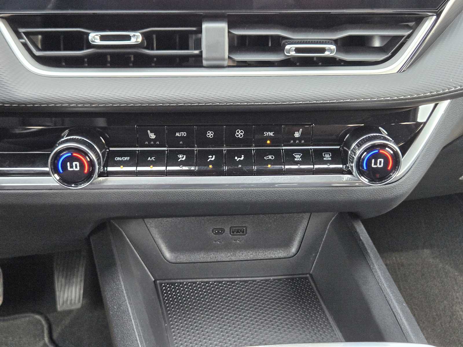 Certified 2026 Chevrolet Equinox LT w/ Convenience Package II FWD image 19