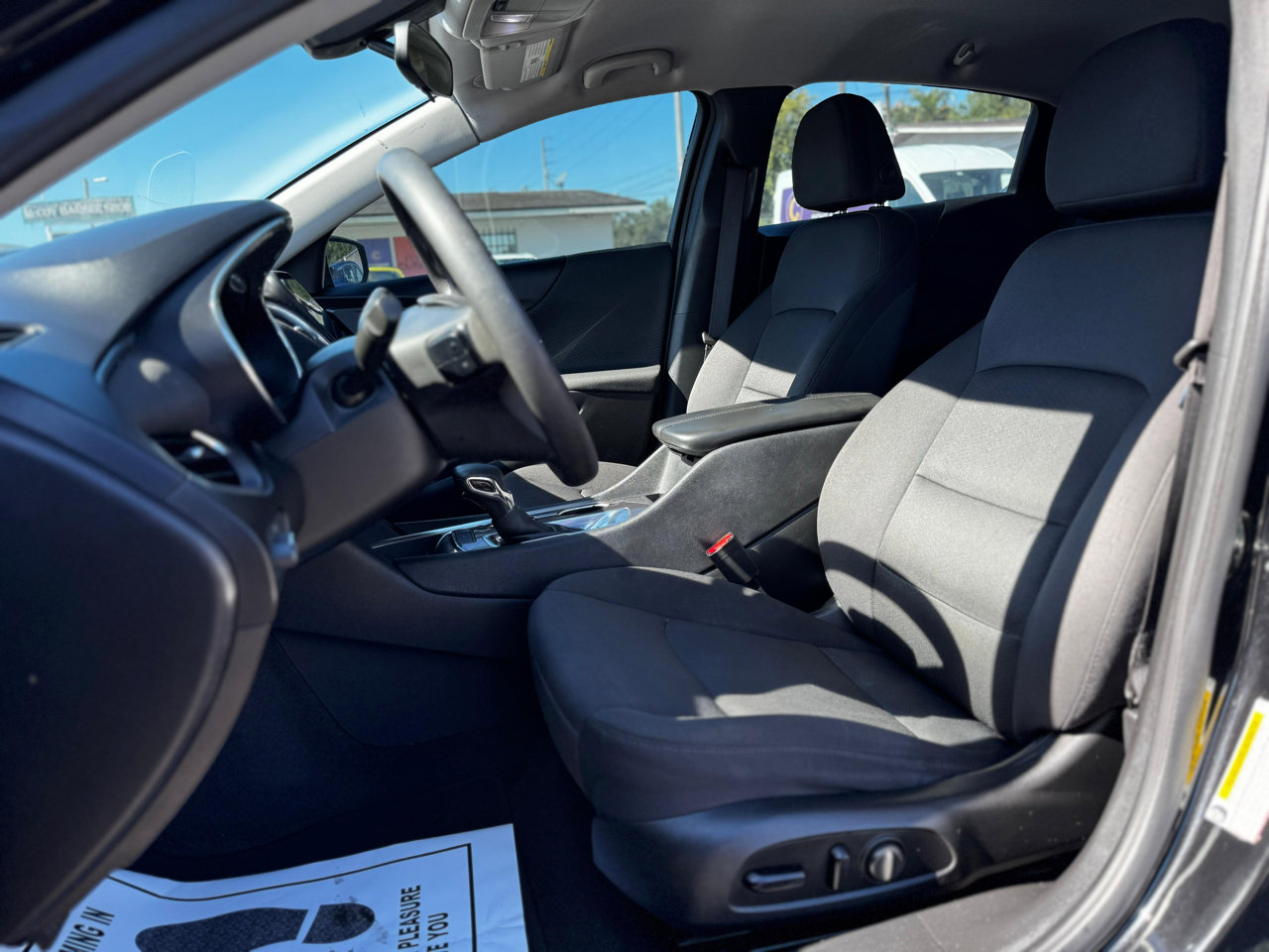 Used 2021 Chevrolet Malibu LT image 14