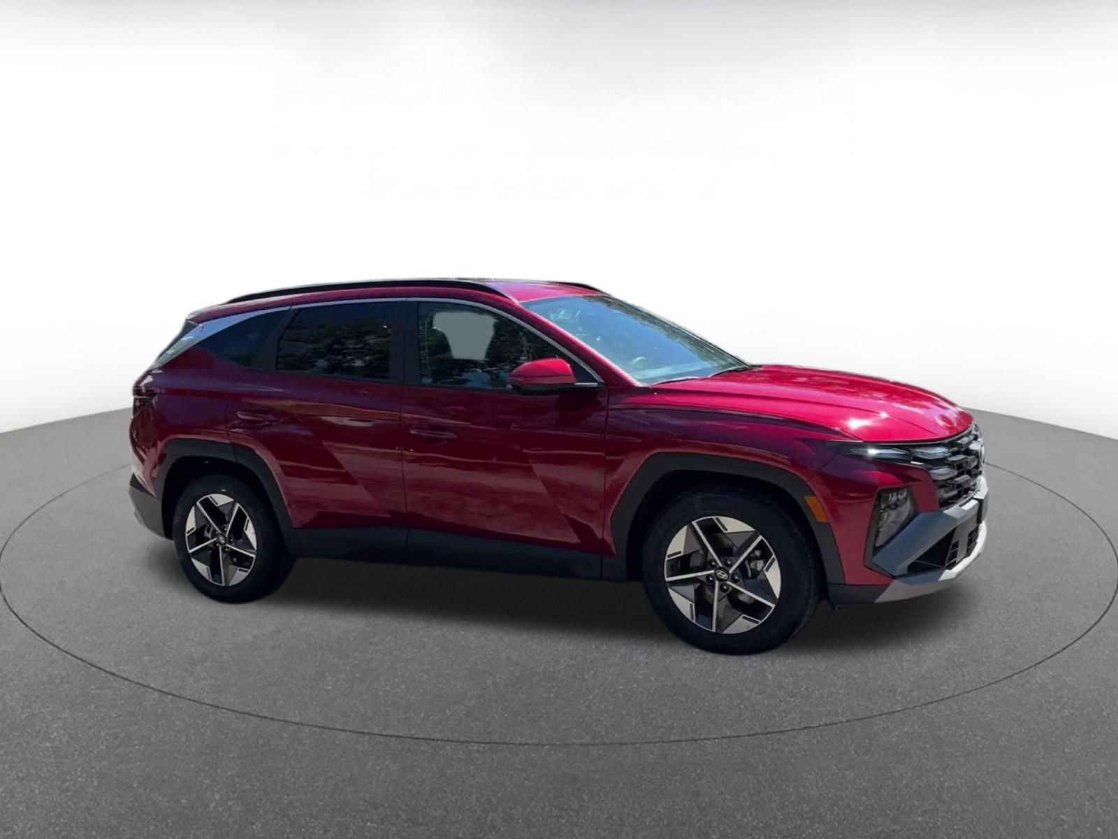 Used 2026 Hyundai Tucson SEL FWD image 2