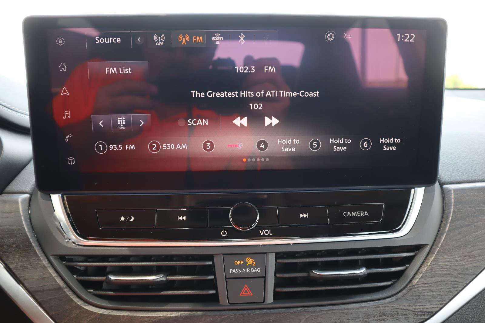 Used 2025 Nissan Altima 2.5 SL FWD image 28